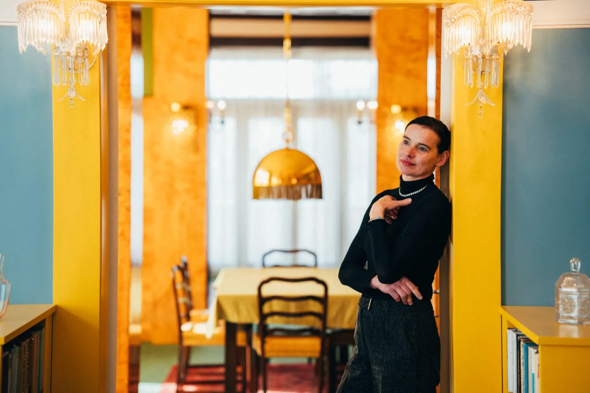 Gabriela Brummelová s láskou pečuje o jedinečný Loosův interiér uvnitř slavného domu