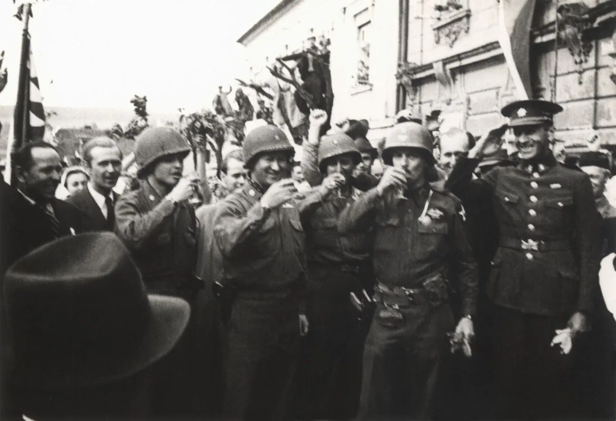 Před 80 lety otevřeli američtí osvoboditelé ve Starém Plzenci první lahve sektu