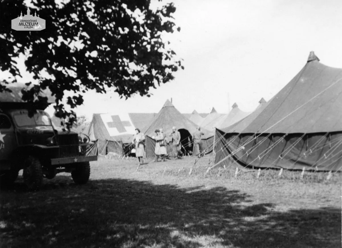 Vojenský tábor 109. evakuační nemocnice americké armády v Plzni na Borech, květen-září 1945