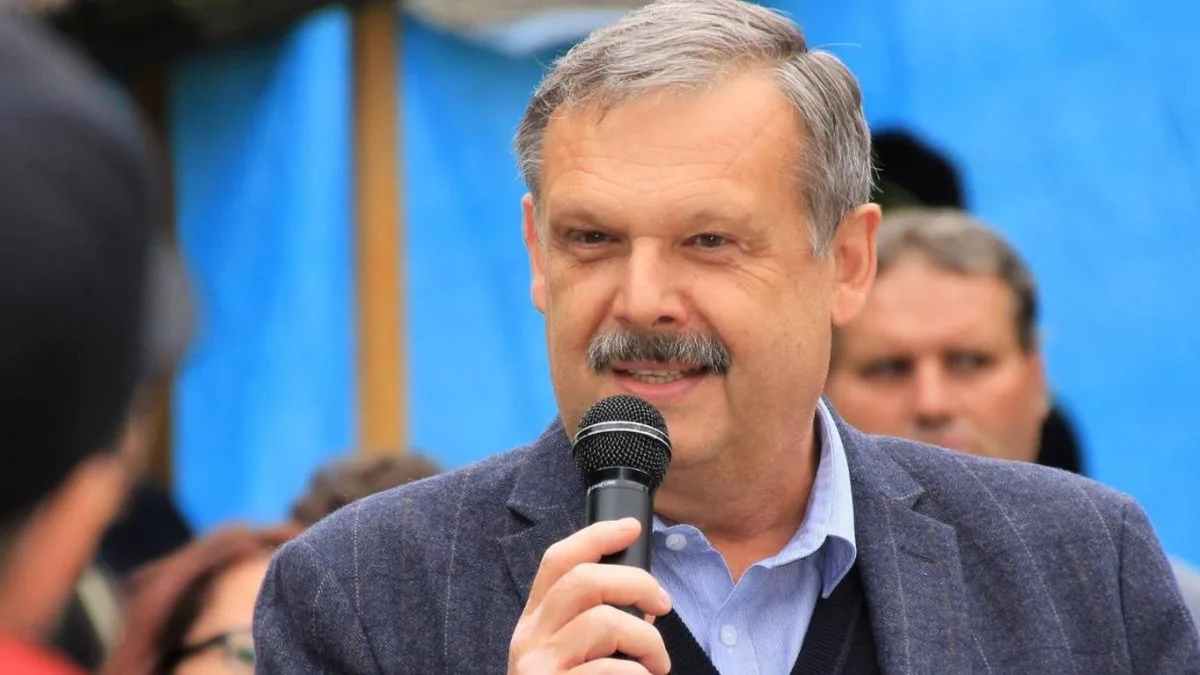 Bývalý vlivný poslanec SOCDEM Votava opouští stranu, odmítá spolupráci se Stačilo!