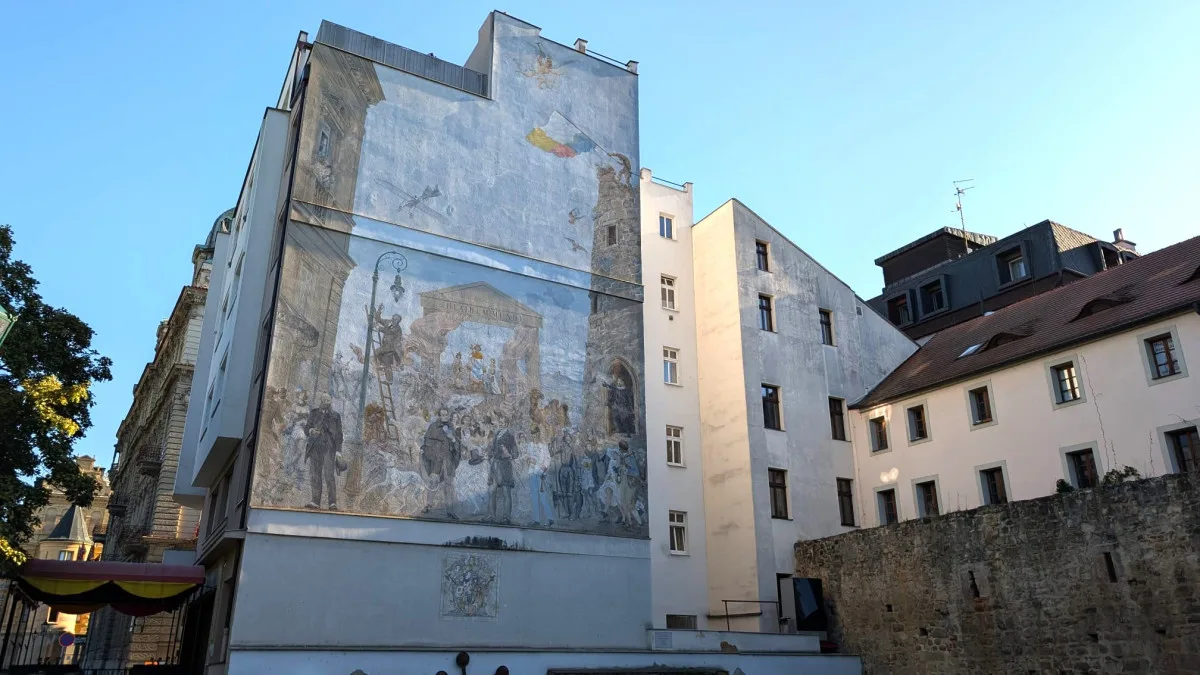 Tuto malbu na domu na druhé straně Proluky naopak Plzeňané milují