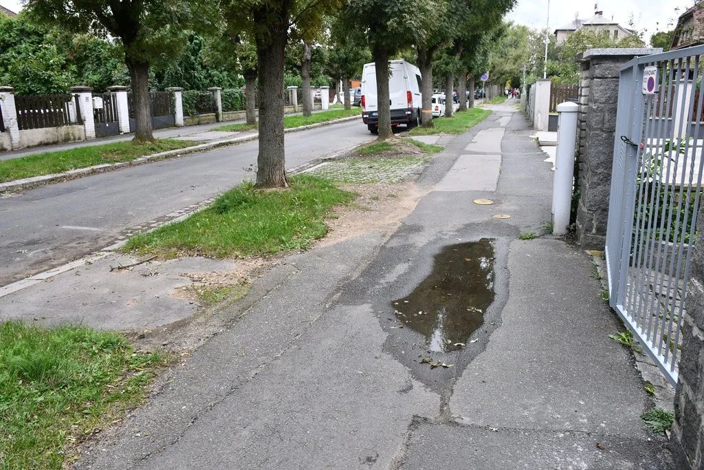Ulice před opravou