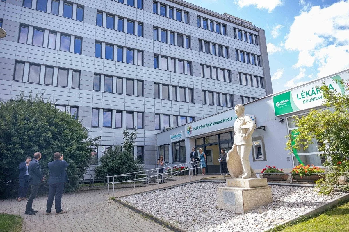 Poliklinika postaví v Plzni dům s byty s dostupným nájmem pro zdravotníky