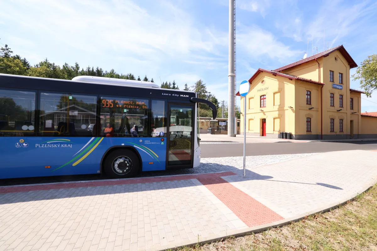 Ukázkový přestupní terminál za 25 milionů má malá obec na Klatovsku