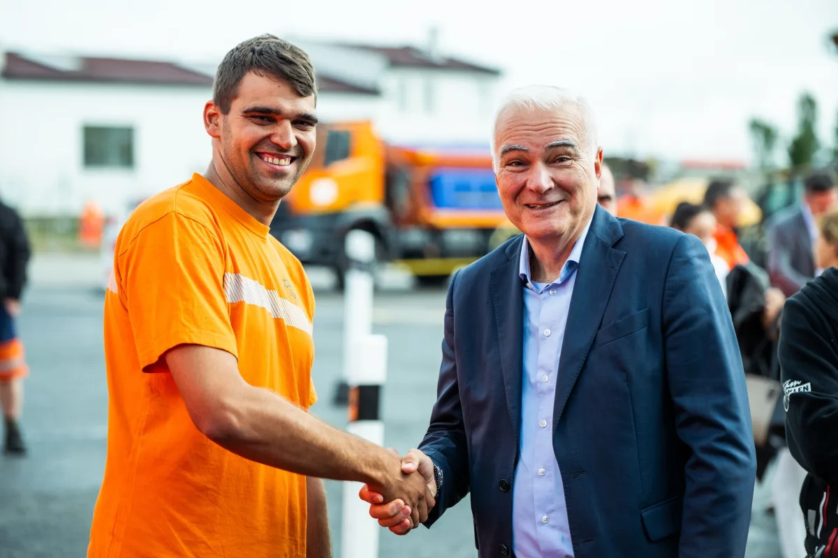 hejtman Kamal Farhan společně s vítězem krajského kola Františkem Řepíkem