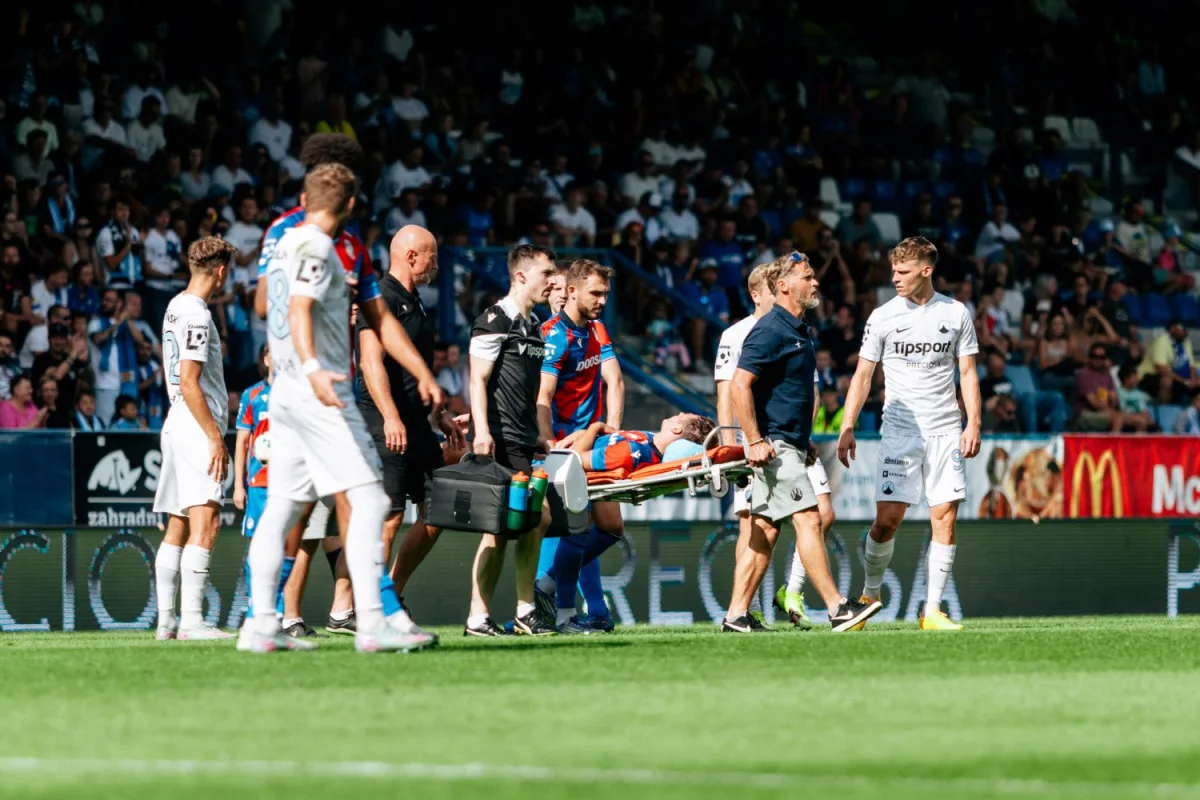 Fotbalová Plzeň si znovu stěžuje na rozhodčí. Nepotrestali podlí ní surové fauly