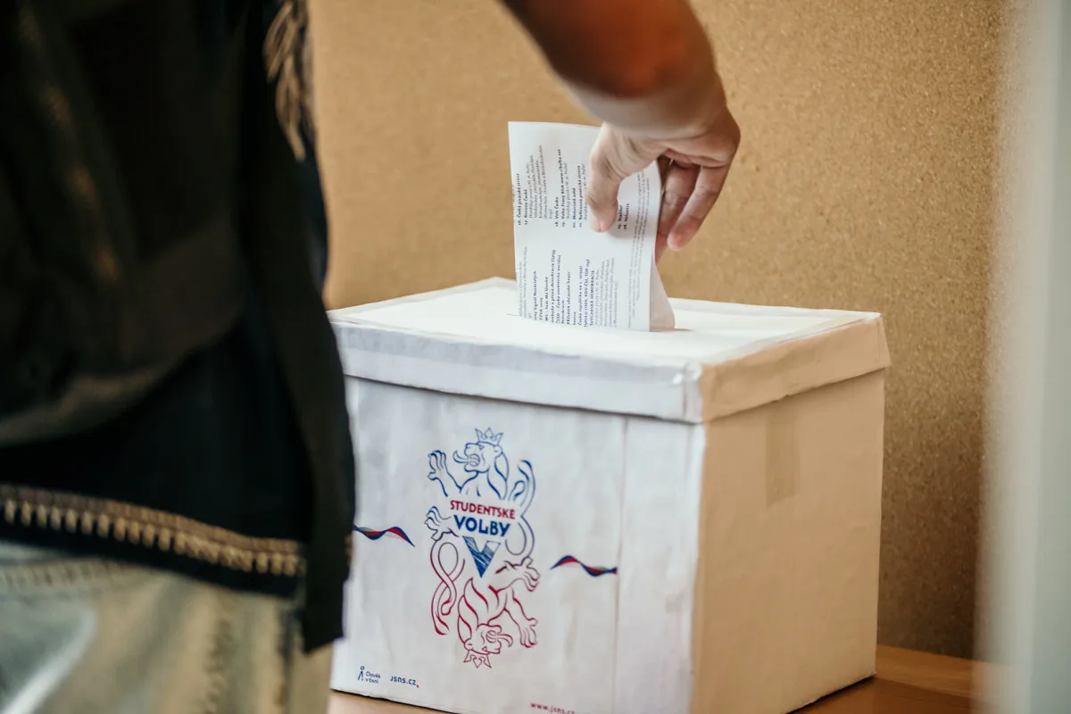 Středoškoláci z Plzeňského kraje by volili STAN. ANO ani SPD by do Sněmovny nepustili