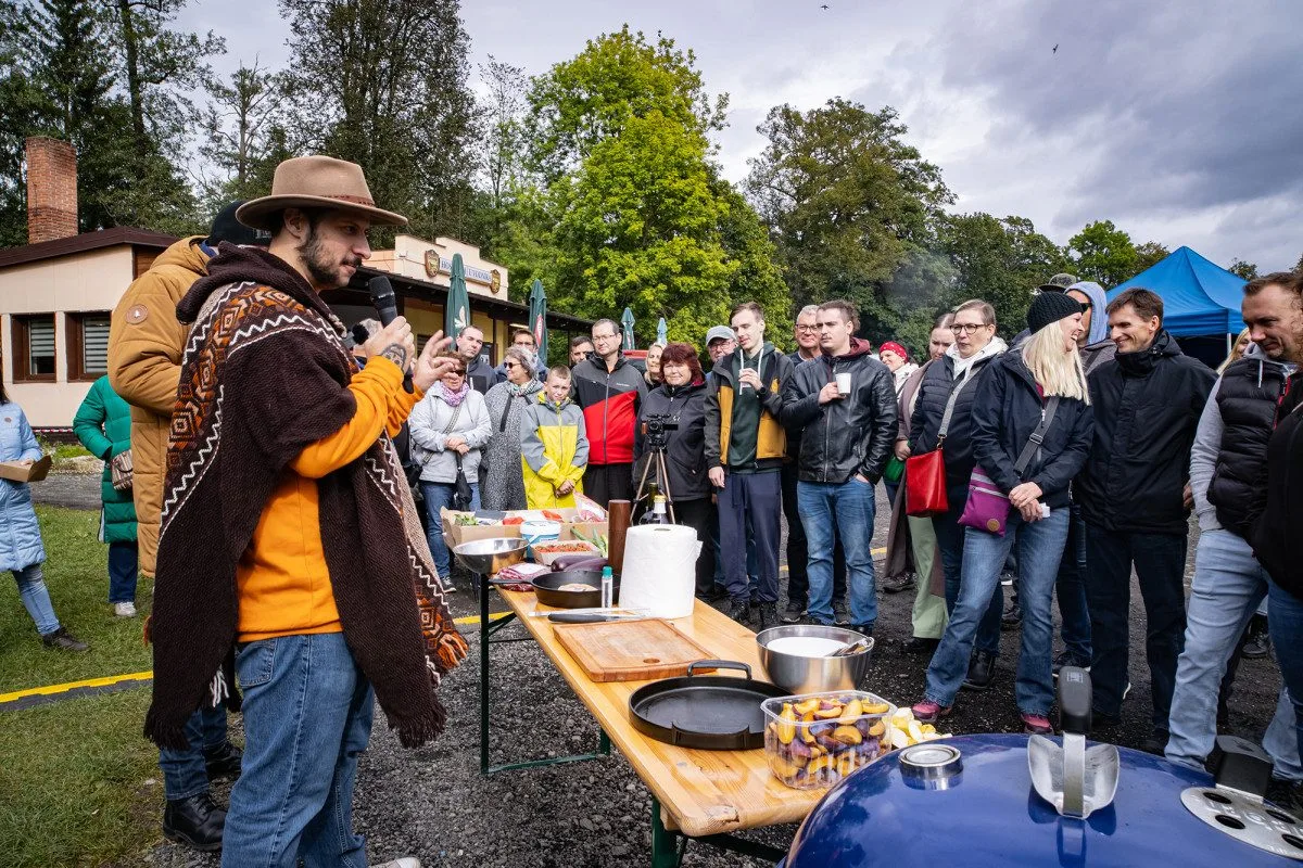 Sousedský food festival v Tachově láká na autentickou atmosféru i moravská vína