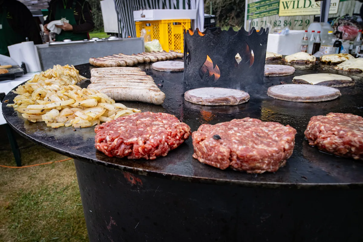 Sousedský food festival v Tachově láká na autentickou atmosféru i moravská vína