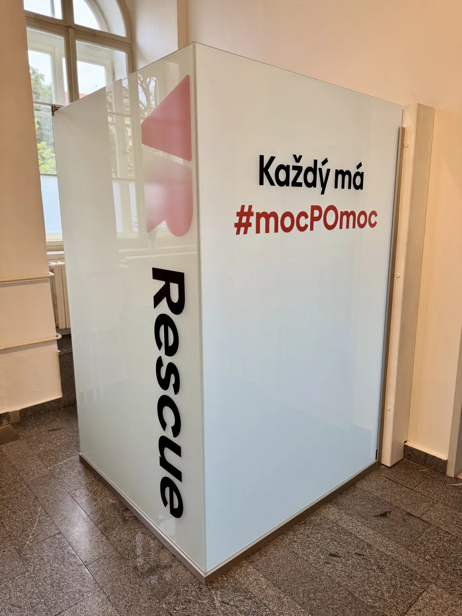 Plzeň jako první na světě zdarma nabízí trénink první pomoci s virtuální realitou