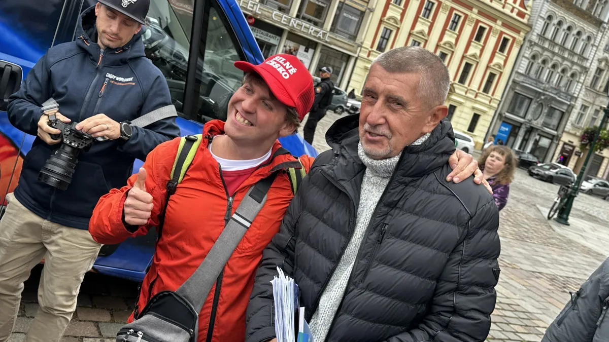 Babiš šel na akci ANO v Plzni do ostrého konfliktu se studenty. Došlo i na Jezulátko
