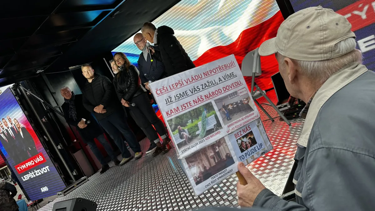 Babiš šel na akci ANO v Plzni do ostrého konfliktu se studenty. Došlo i na Jezulátko