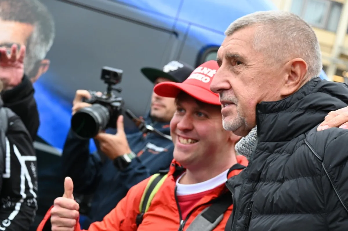Babiš šel na akci ANO v Plzni do ostrého konfliktu se studenty. Došlo i na Jezulátko