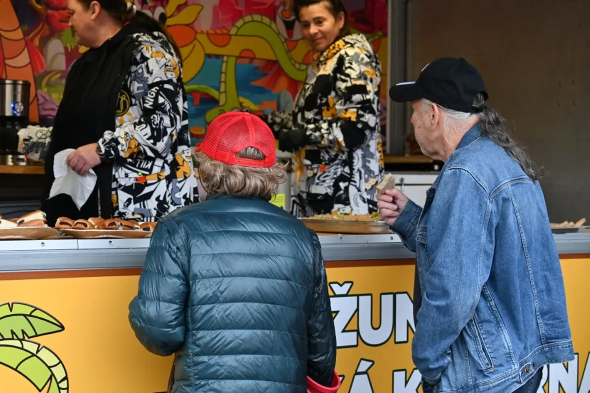 Babiš šel na akci ANO v Plzni do ostrého konfliktu se studenty. Došlo i na Jezulátko