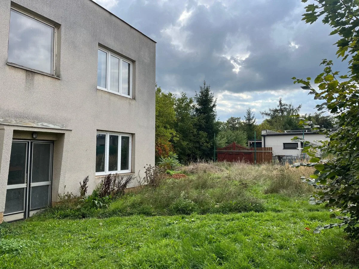 Interaktivní kuchyňka i nová pěšina, obvod pokračuje v plnění přání obyvatel Trojky