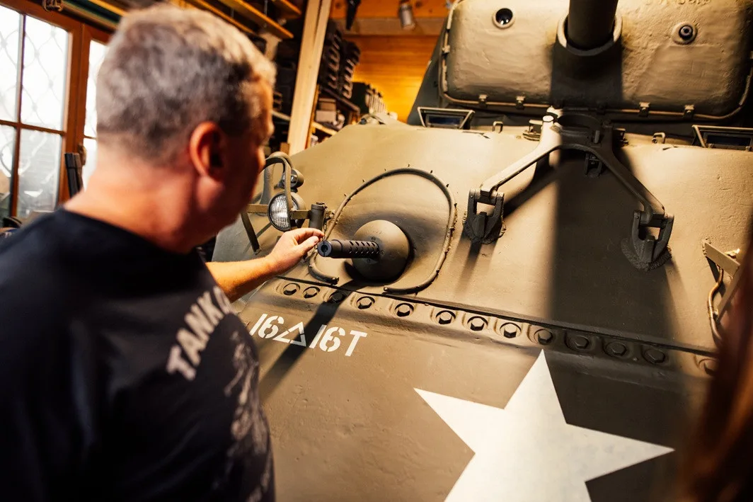 Tank v restaurátorské dílně.