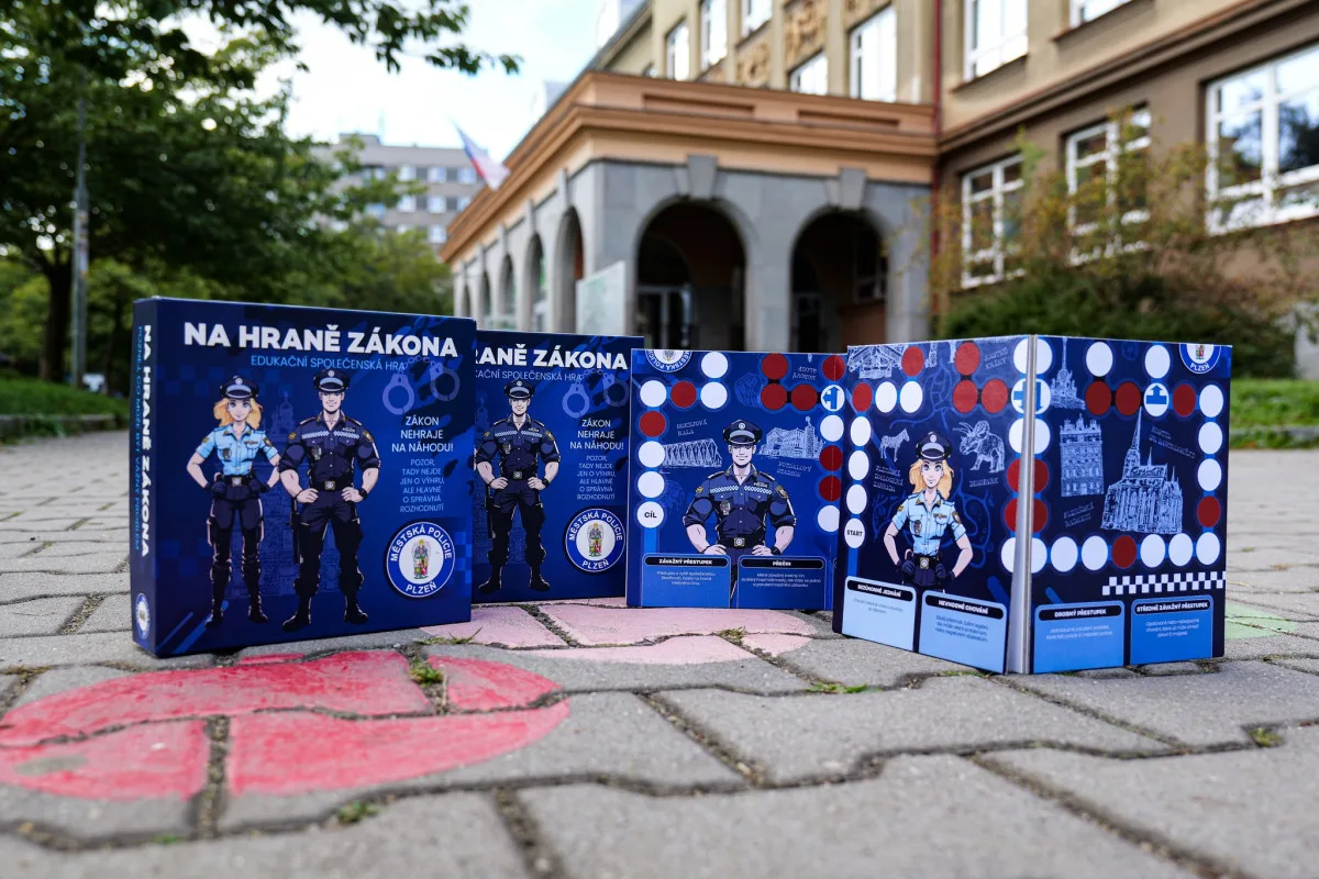 Strážnice vymyslela deskovou hru Na hraně zákona, ráda by ji dostala i do knihoven