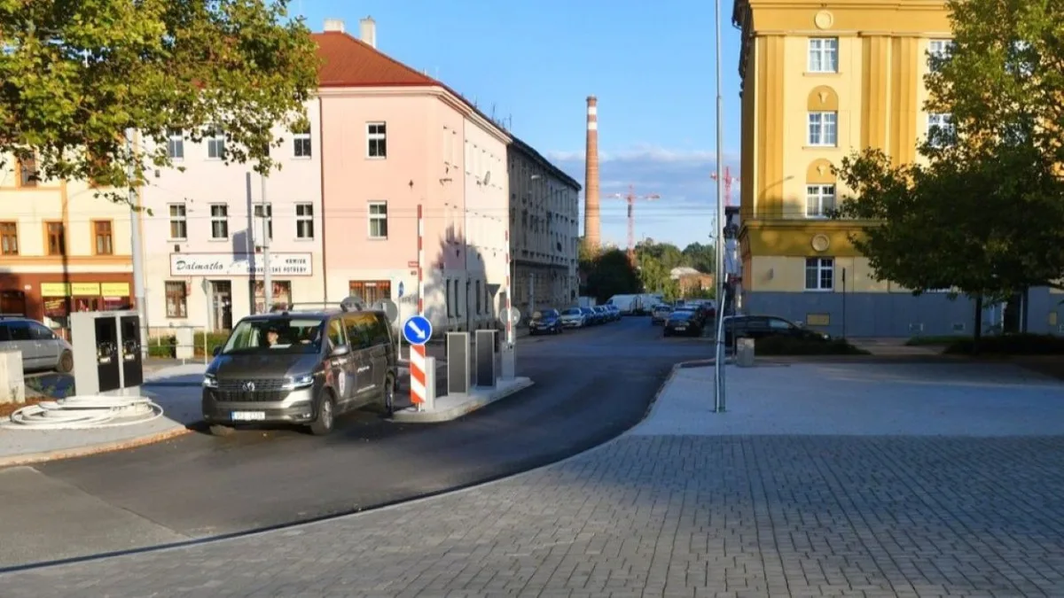 To bude hodně bolet. Novou zónu placeného parkování zavádí Plzeň u zimního stadionu