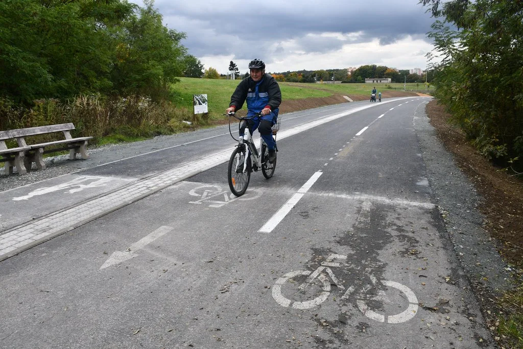 FOTO: Je hotovo. Plzeň dokončila poslední úsek železniční cyklostezky
