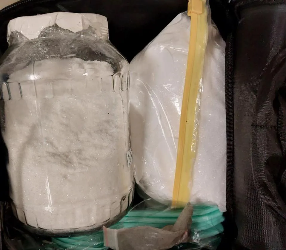 Z těchto látek lze vyrobit kilogram pervitinu