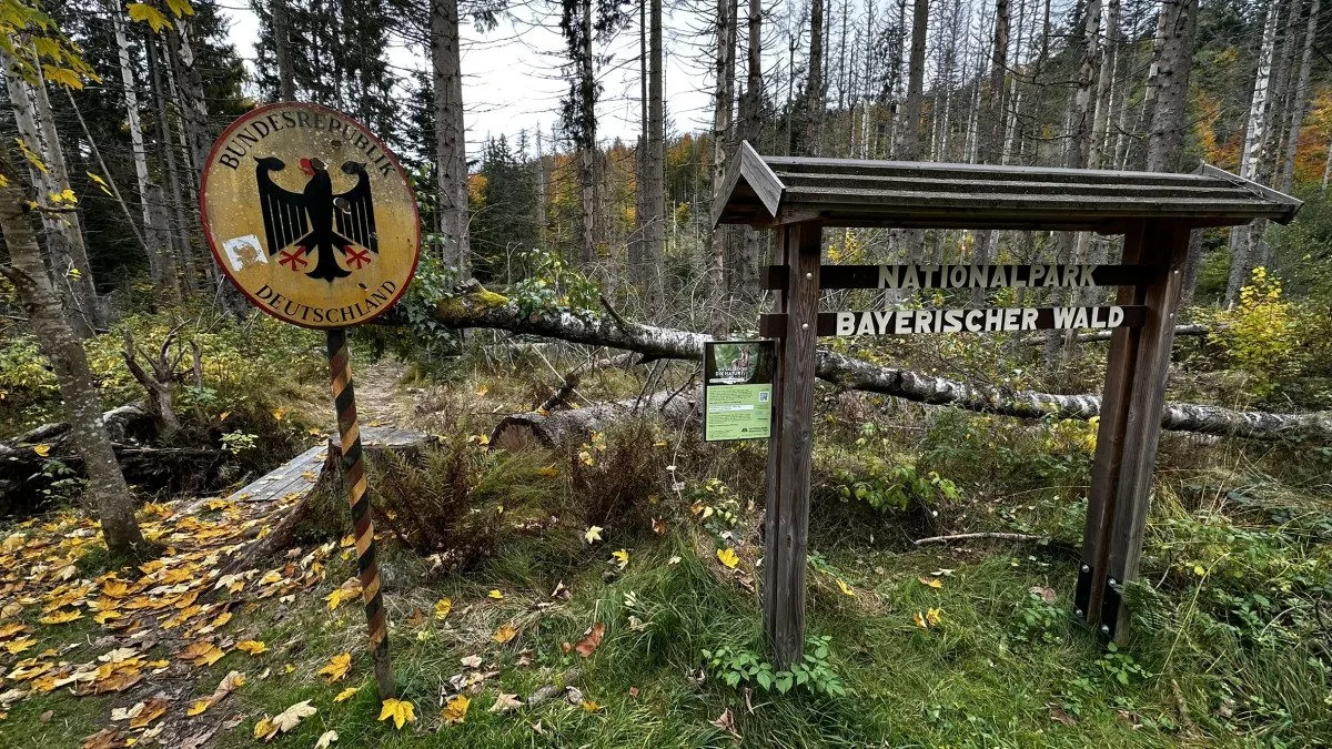 Ze Železné Rudy přes zaniklé Ferdinandovo údolí k tajemnému jezírku Obere Schwelle