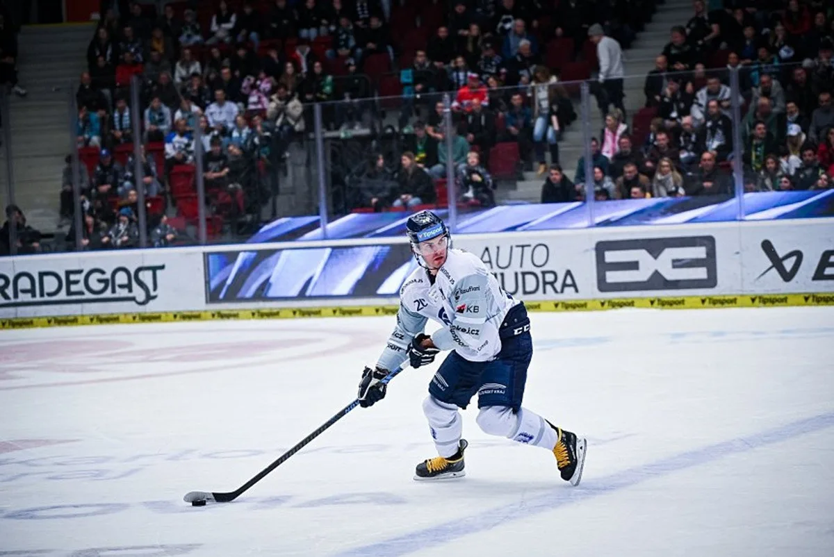 Sparta díky hattricku Kousala vyhrála po divoké přestřelce v Plzni 6:5