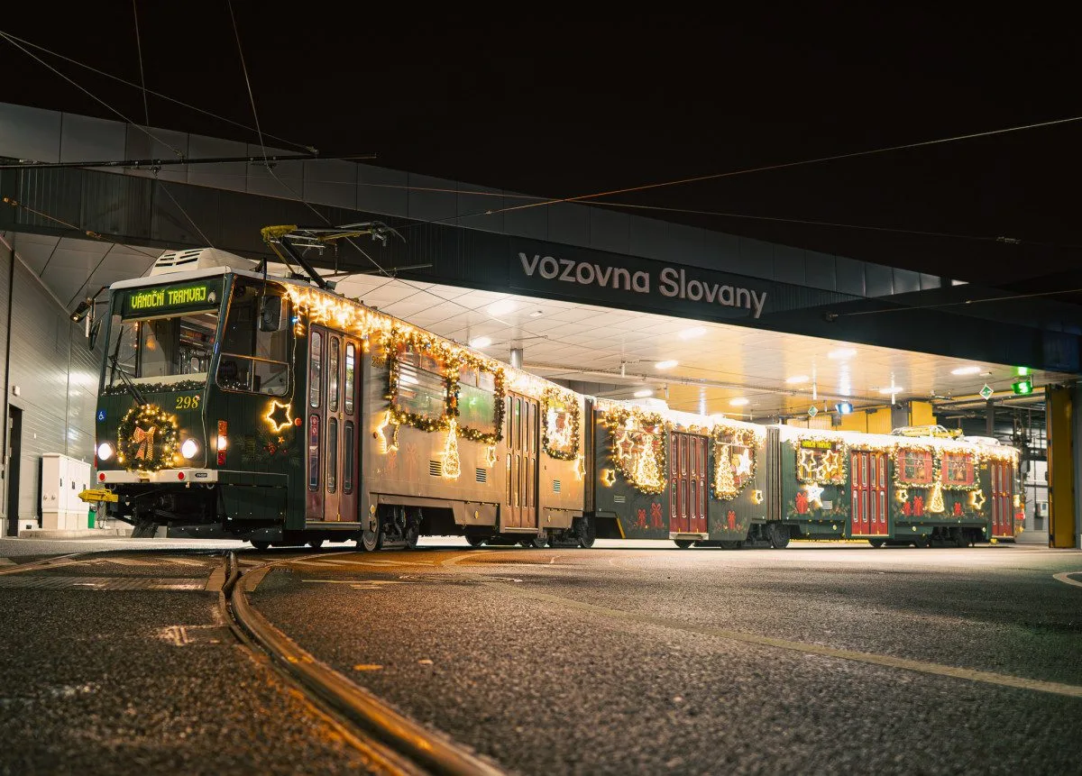 Plzeňská vánoční tramvaj