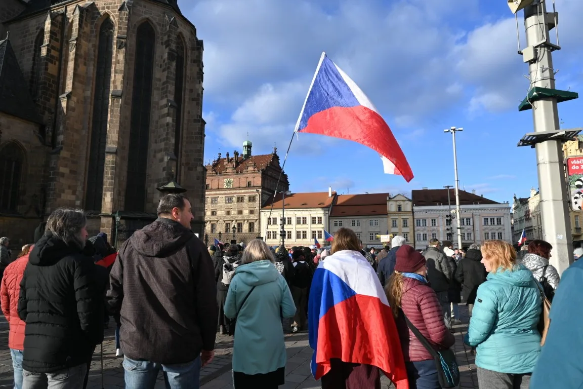 Přerostlé dítě za ministra nechceme, lidé v Plzni vyjádřili prezidentovi podporu