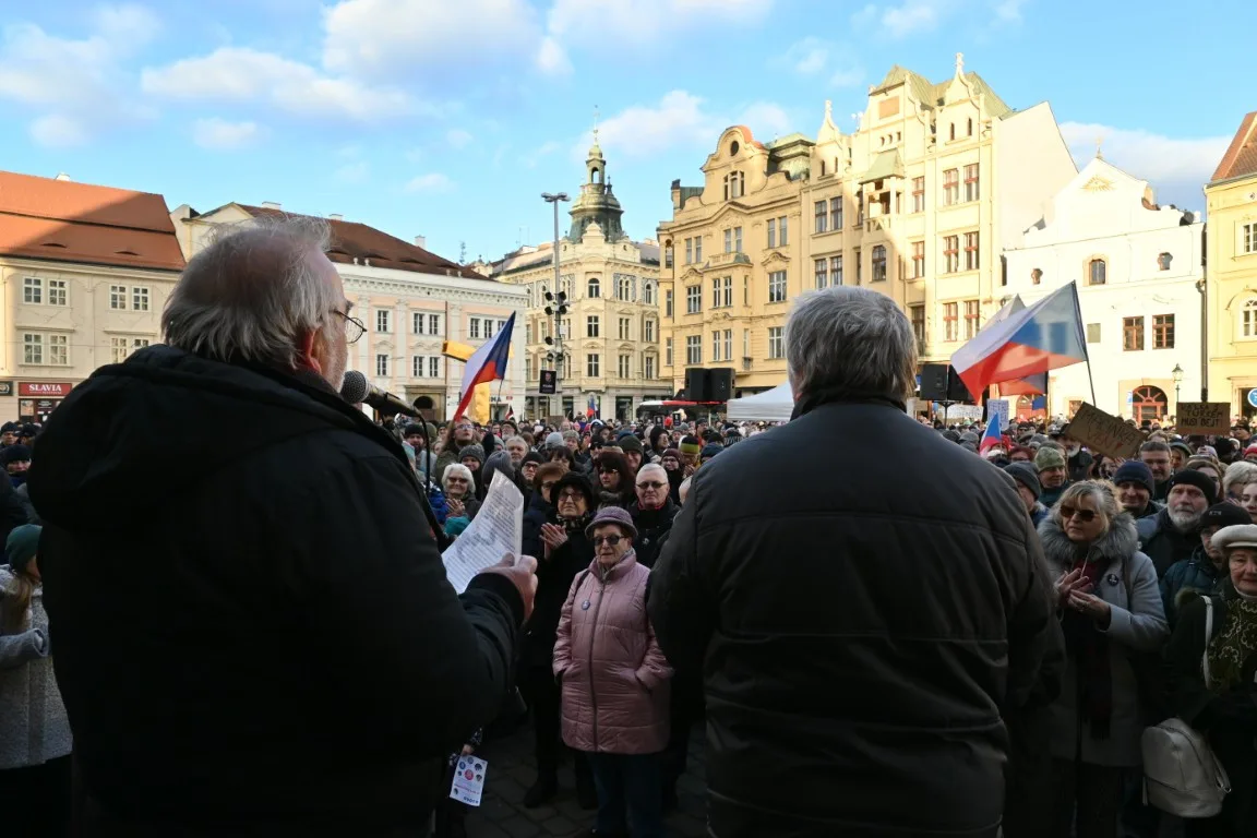 Přerostlé dítě za ministra nechceme, lidé v Plzni vyjádřili prezidentovi podporu