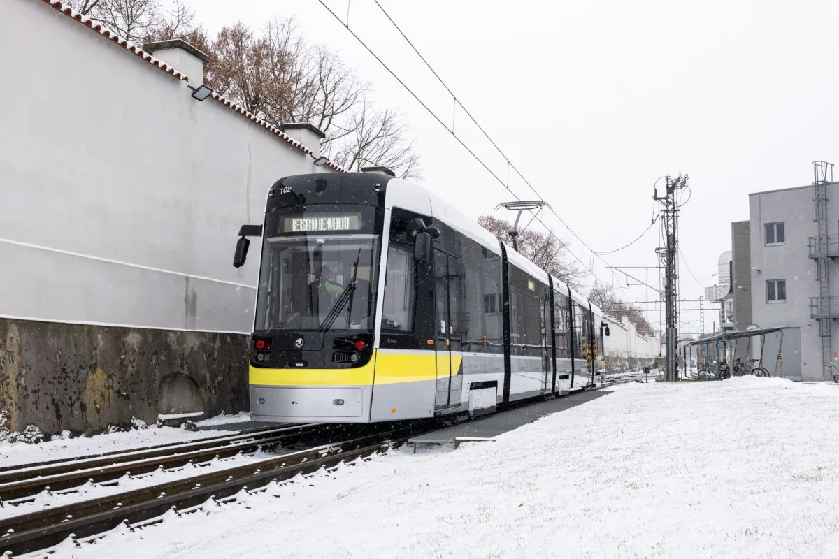 Plzeňská Škoda představila první tramvaj nové generace, jezdit bude v ulicích Bergama