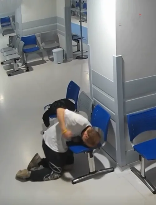 Agresivní a nebezpeční pacienti útočí. Fakultní nemocnice posílila speciální ostrahu
