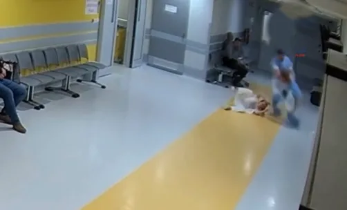 Agresivní a nebezpeční pacienti útočí. Fakultní nemocnice posílila speciální ostrahu