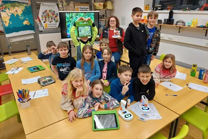 Worskhopy, tábory i semináře pro učitele. Centrum robotiky v Plzni funguje deset let