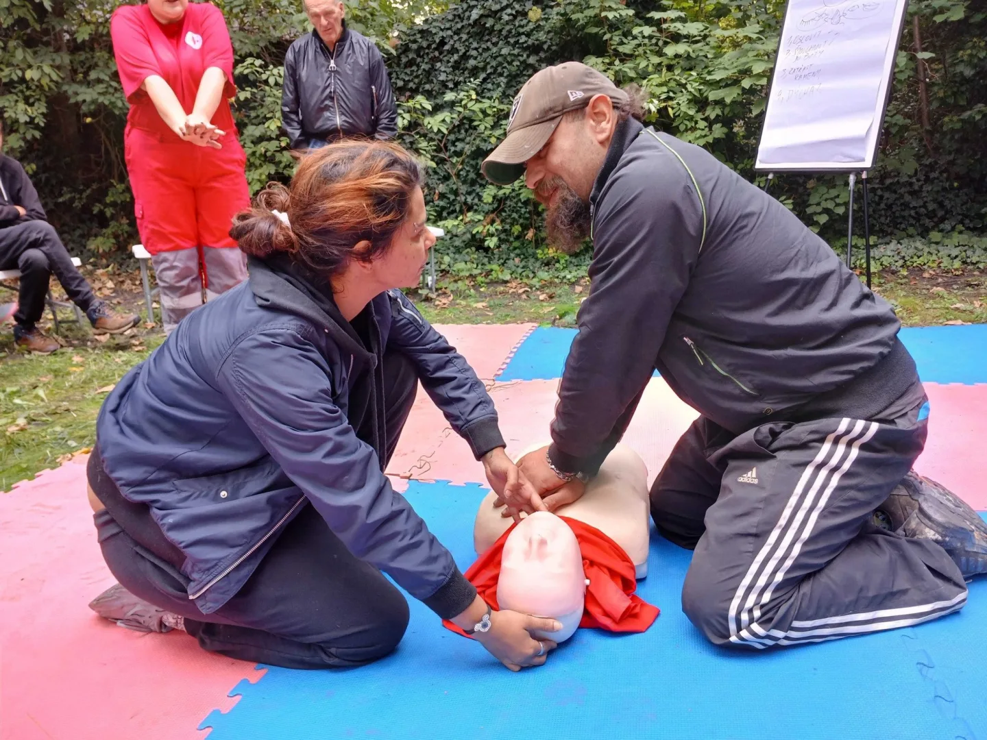 Český projekt kurzů první pomoci pro bezdomovce zaujal v zahraničí
