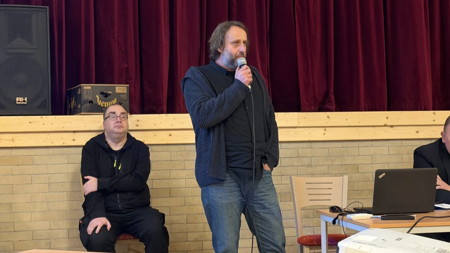 Petr Hosnedl
