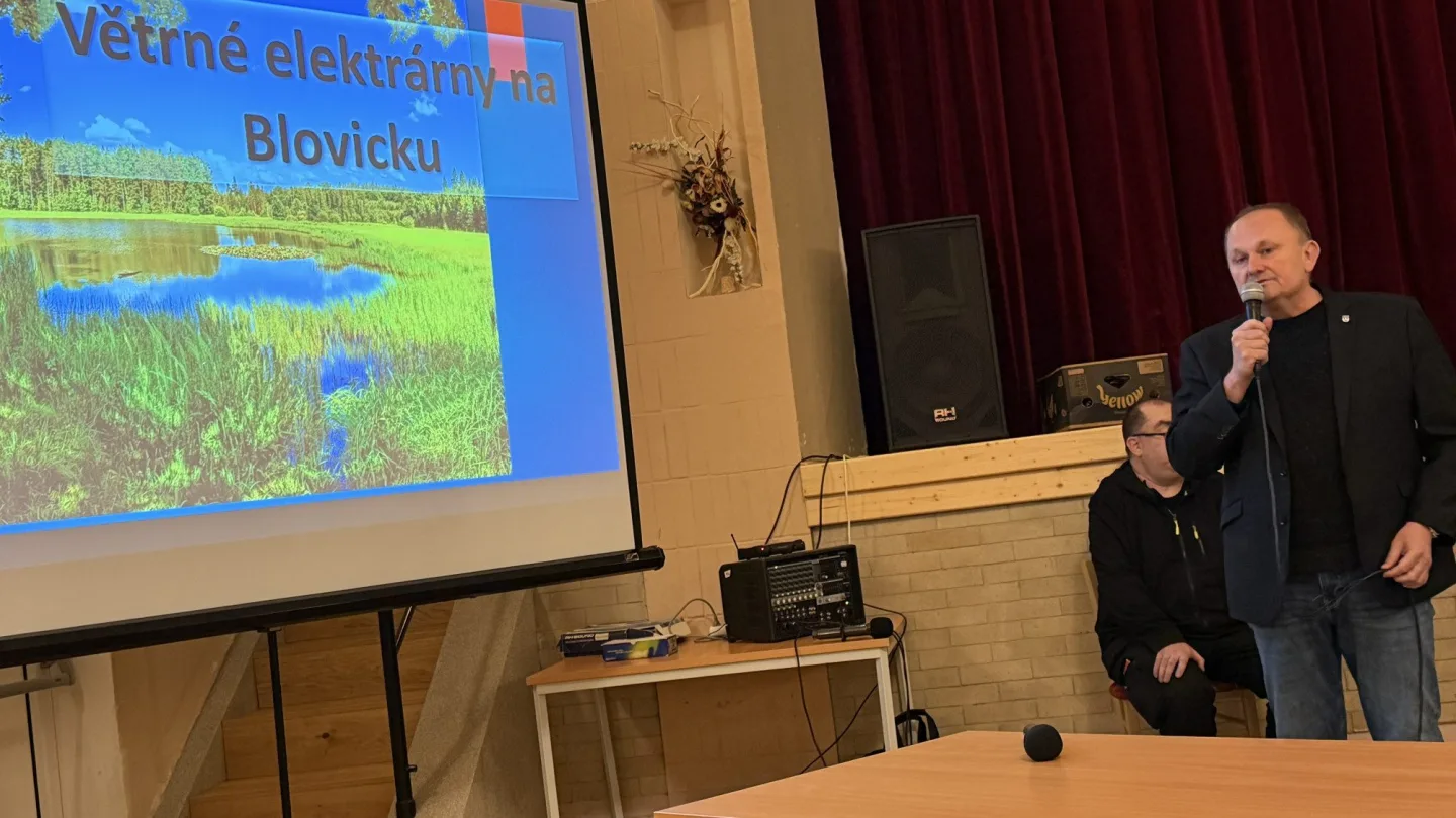 Starosta Blovic Robert Zelenka na setkání s občany