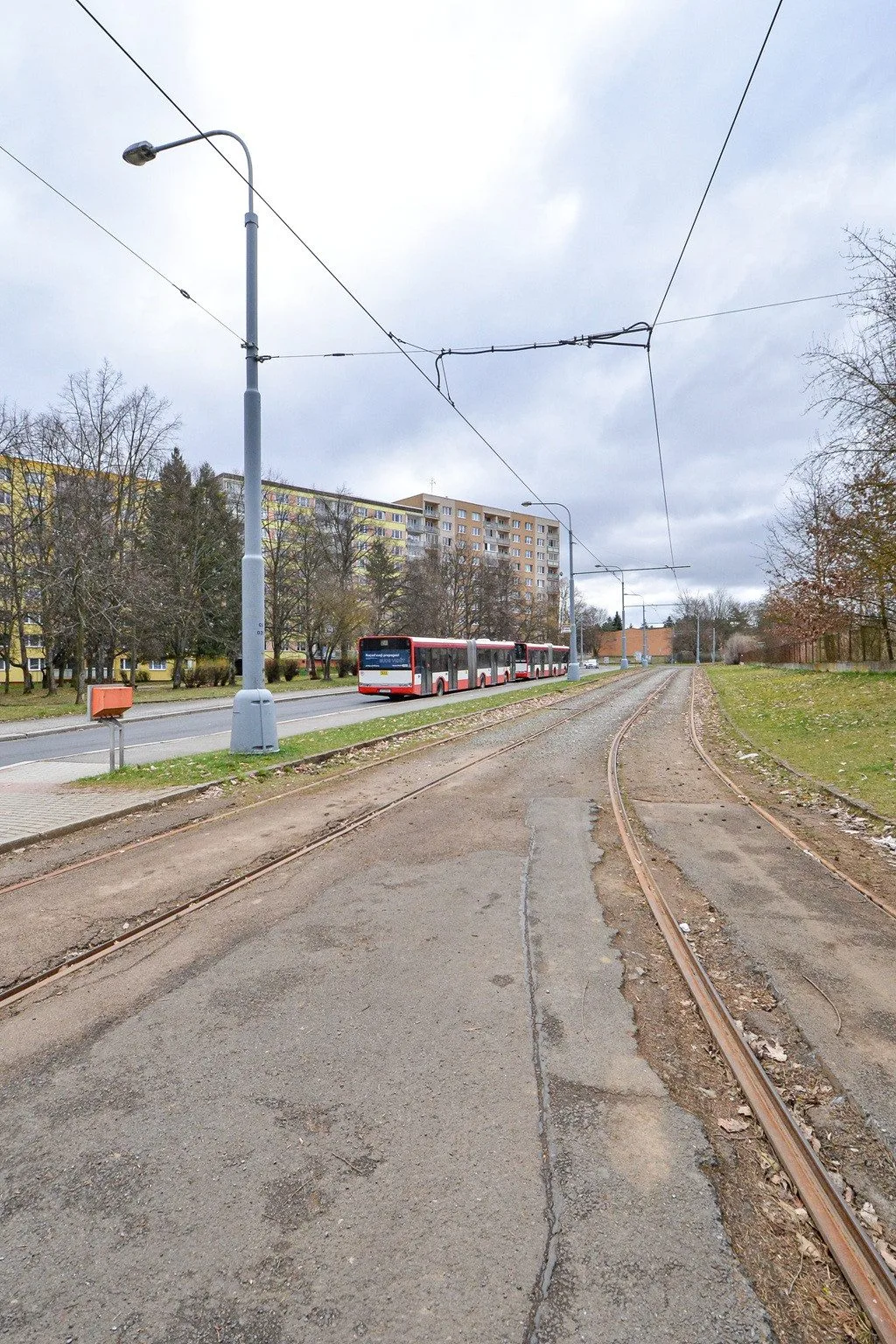 Startuje oprava tramvajových kolejí a zastávky na konečné v plzeňské části Skvrňany