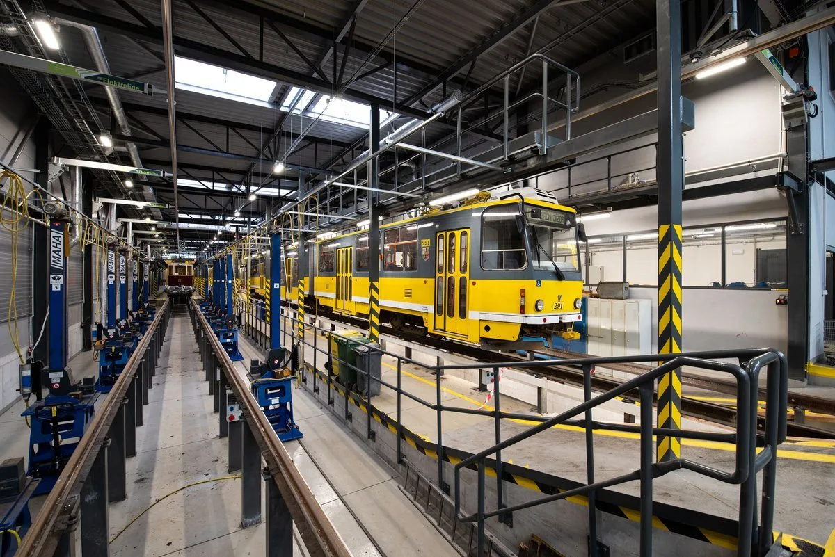 Návštěvníci prozkoumají i tramvajovou vozovnu na Slovanech