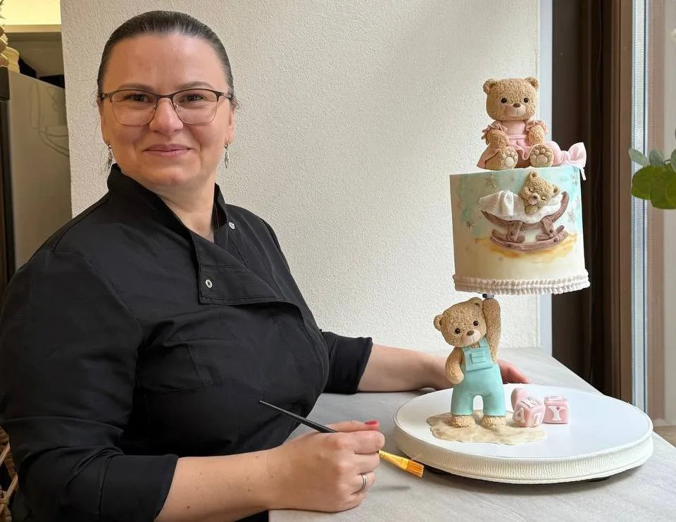 Příběhy vypráví prostřednictvím chutí, Alla zakombinovala do dortu i plzeňské pivo, foto: Dortové studio