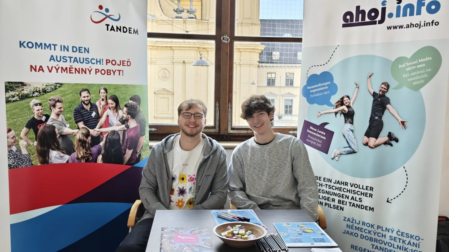 Milan (vlevo) se jako dobrovolník zapojil do programu Evropského sboru solidarity