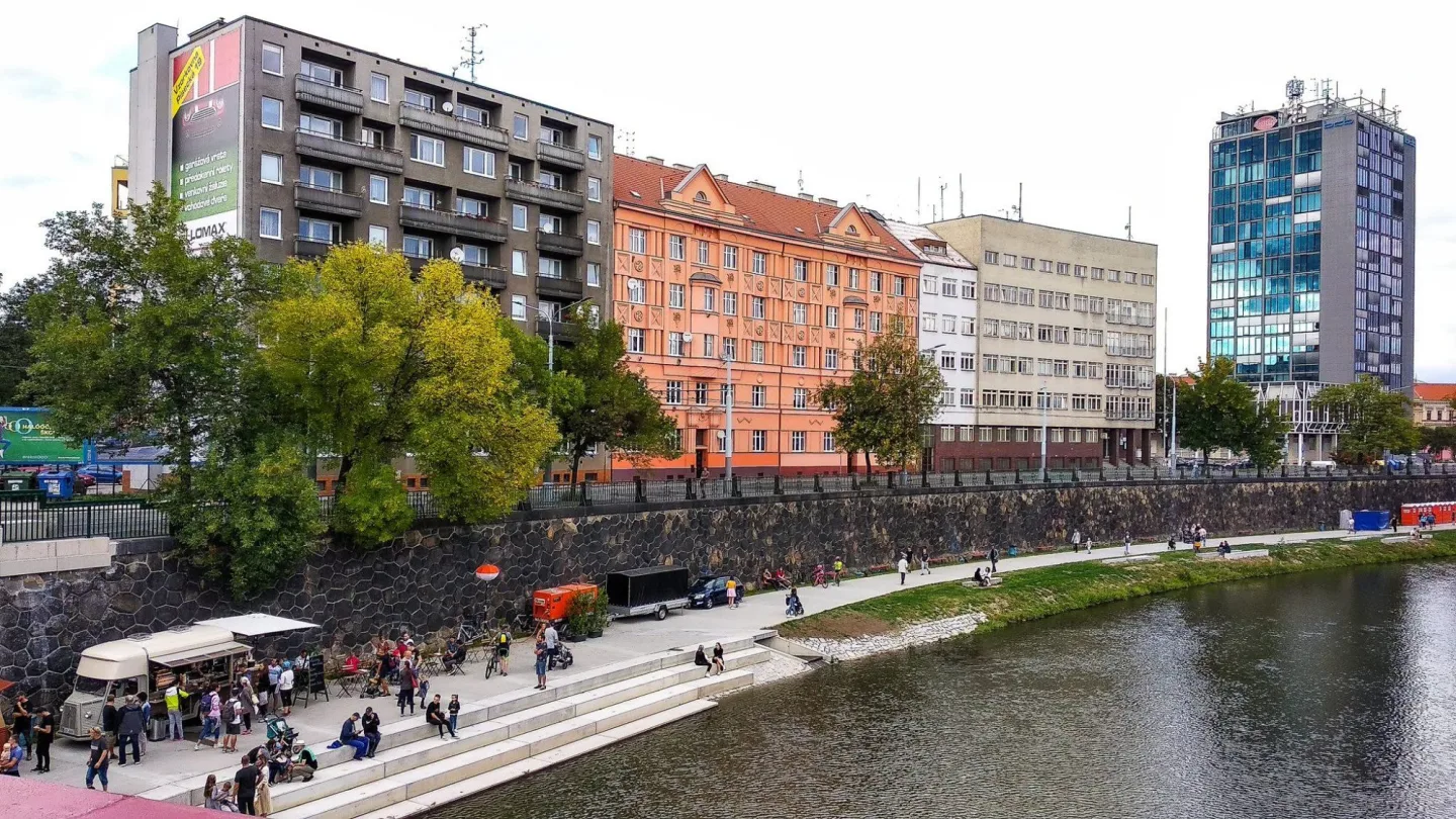 Náplavka bojuje o cenu za architekturu, mezinárodní porota ji poslala do užšího výběru