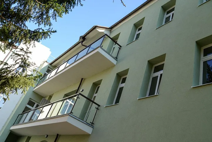 Rekonstrukce domu ve Smetanových sadech za 40 milionů skončila. Nabídne osm bytů