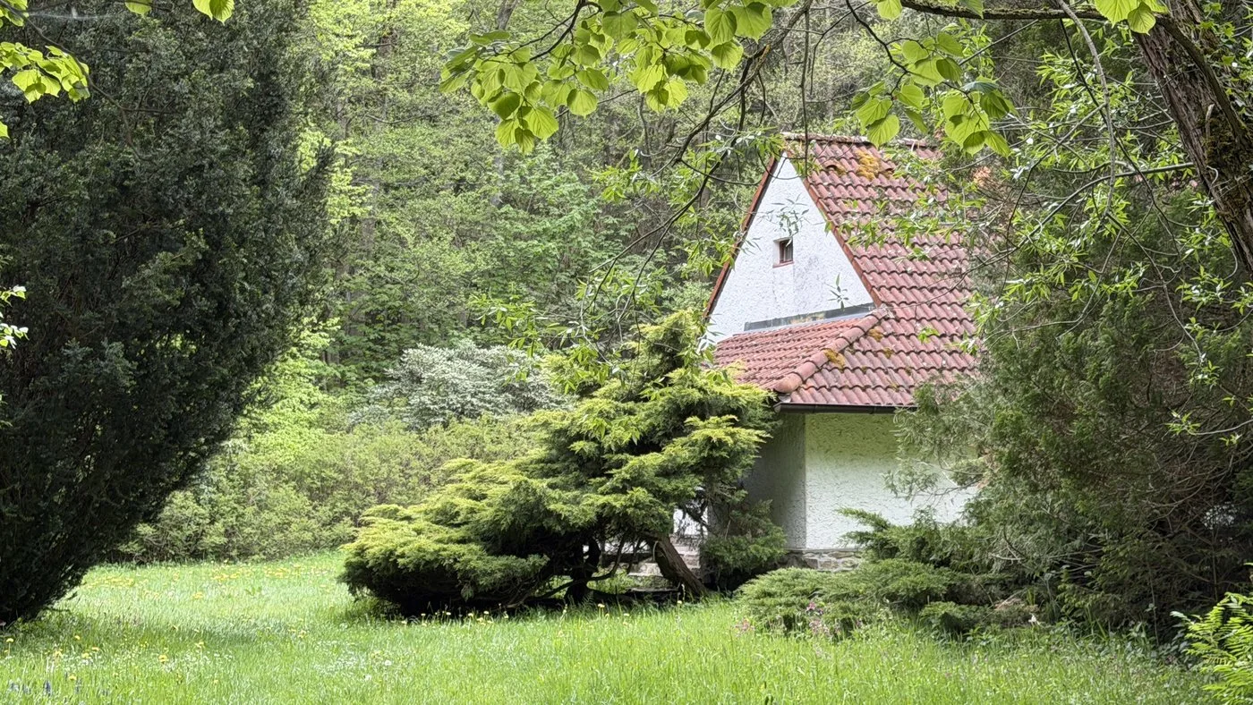 Slavná Werichova chata na Šumavě byla posledním místem, které herec v životě viděl