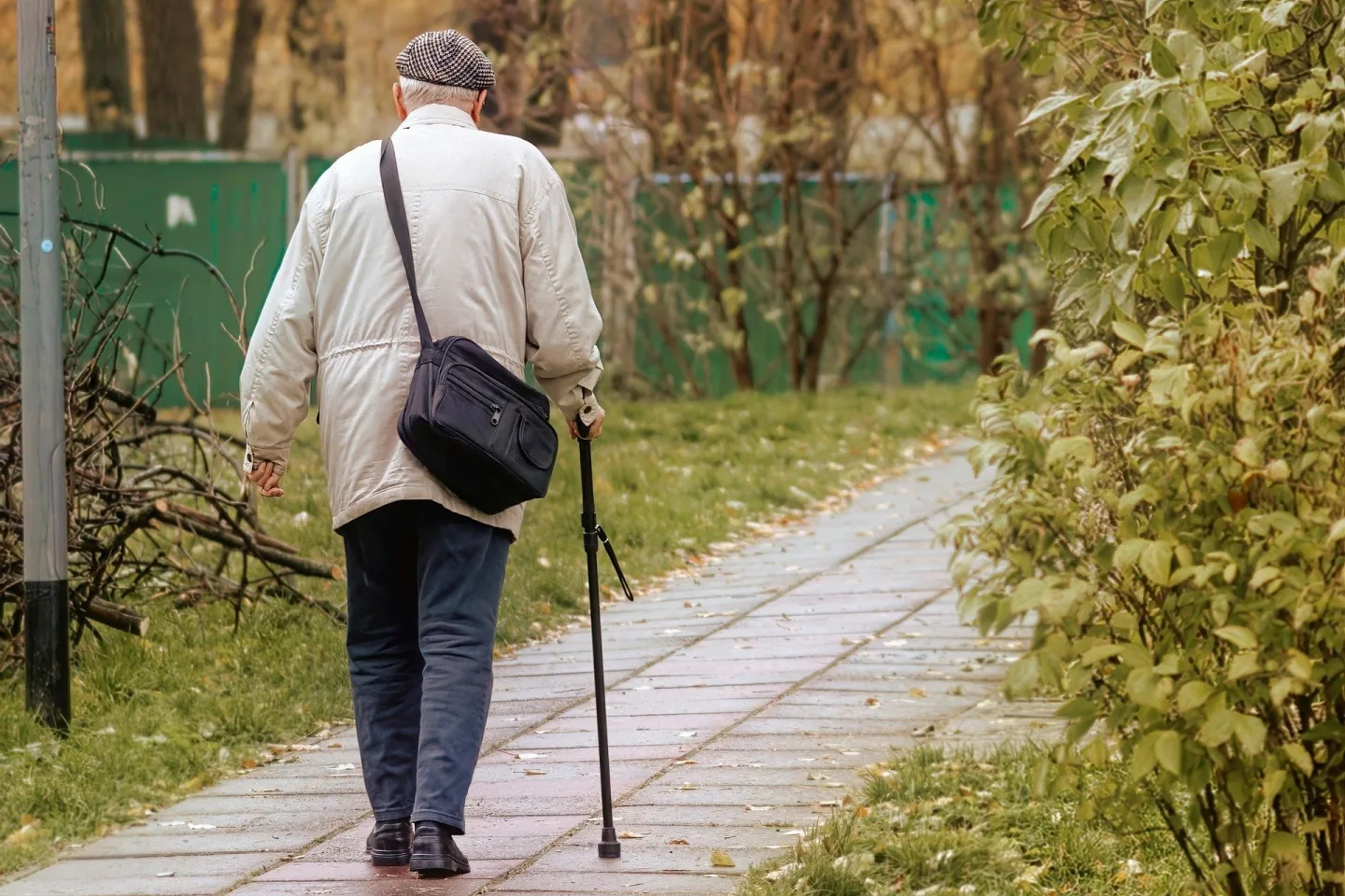 Nemoc komplikuje seniorovi život, opakovaně ho zachraňovali strážníci
