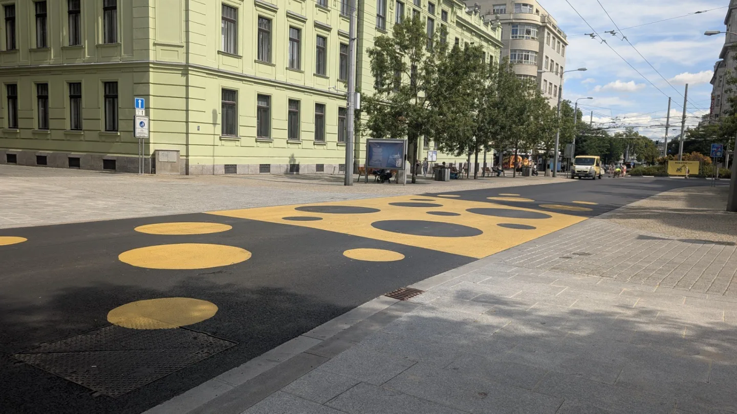 Americká třída dostala puntíky, některé to zaskočilo. Ve vizualizacích totiž nebyly