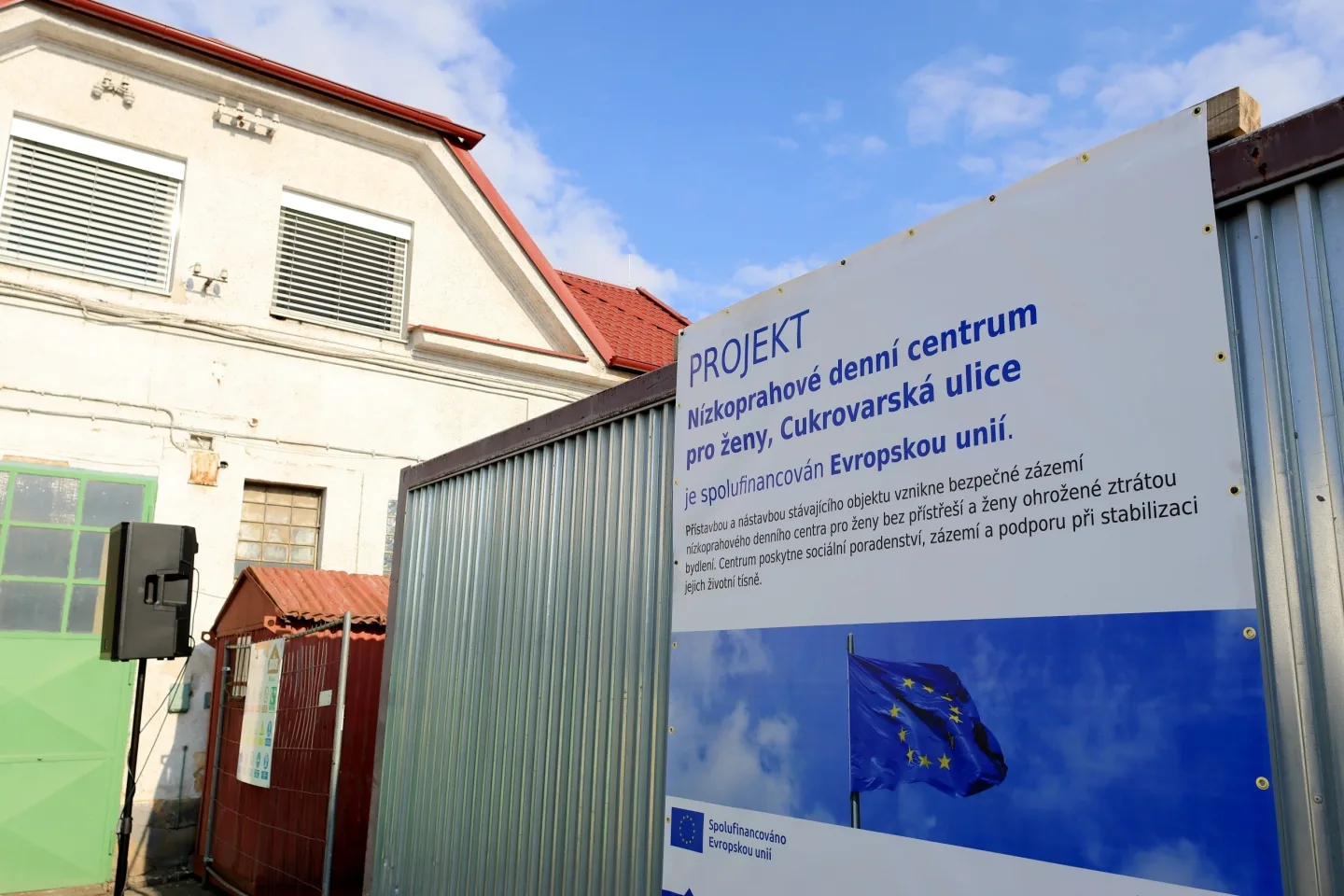 Město staví centrum pro bezdomovkyně za 70 milionů, vznikne i poradna pro cizince