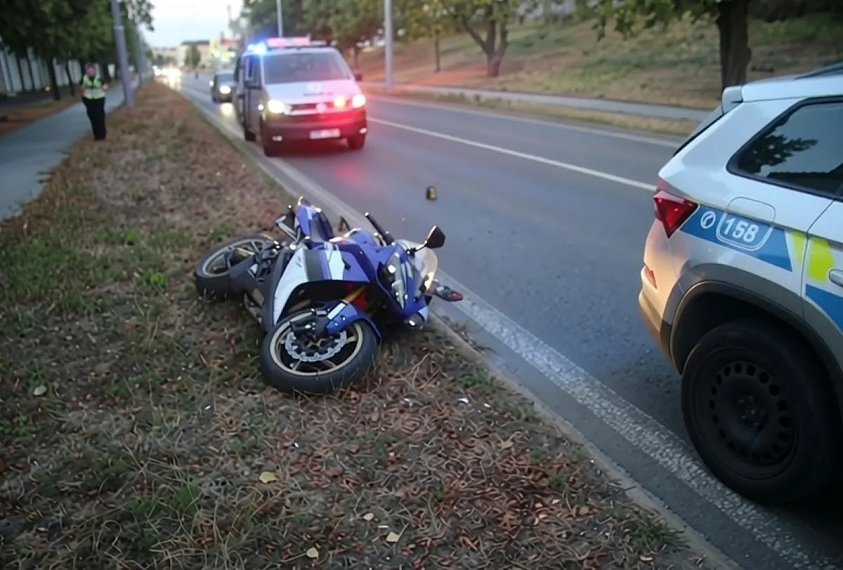 Motorkář zběsile ujížděl policistům. Měl hned několik důvodů, proč nezastavit