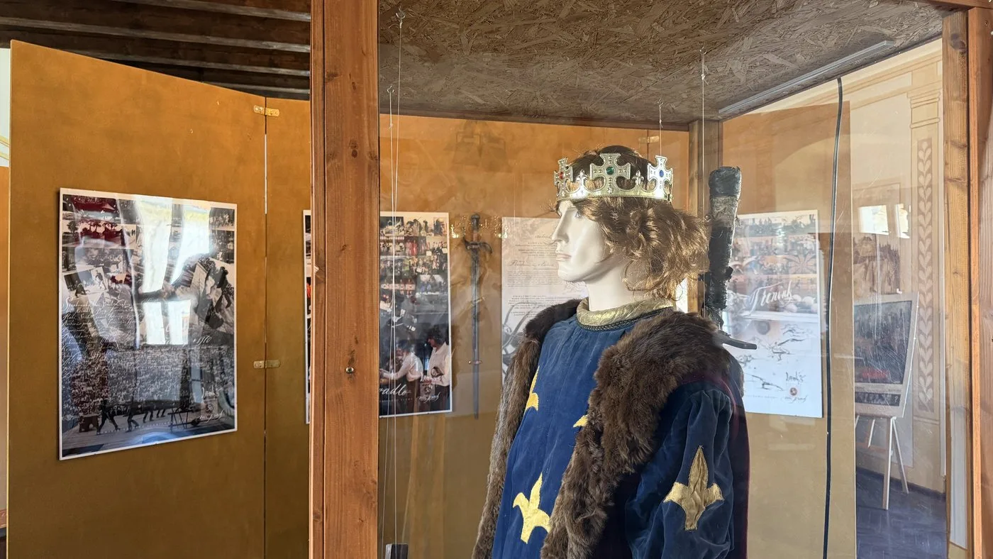 Expozice věnovaná historickému šermu se zbrojnicí