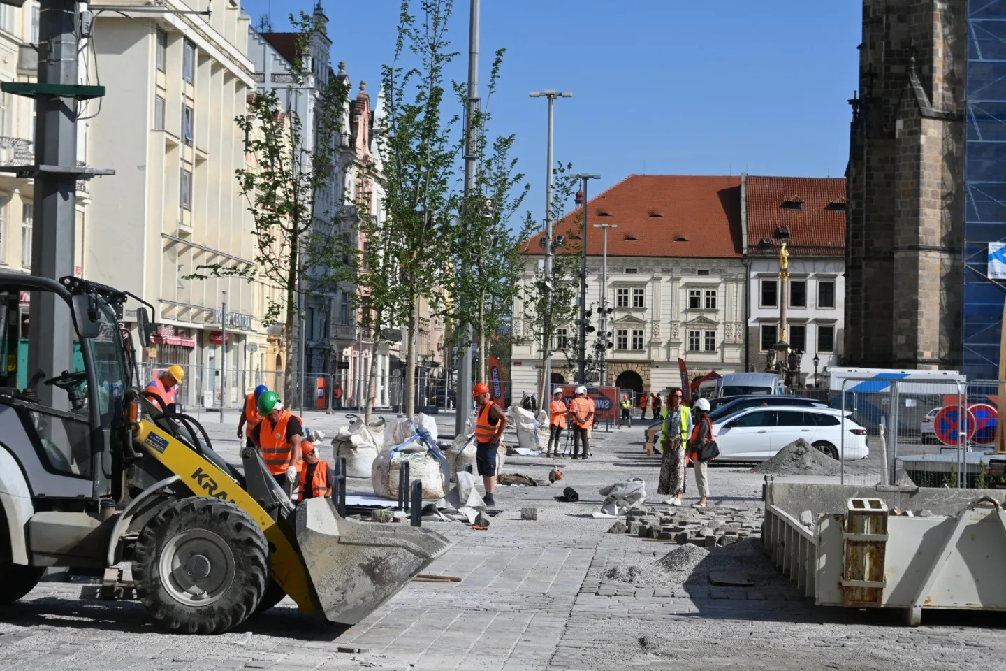 Na náměstí přibyly stromy, první fáze ostře sledované rekonstrukce jde do finiše