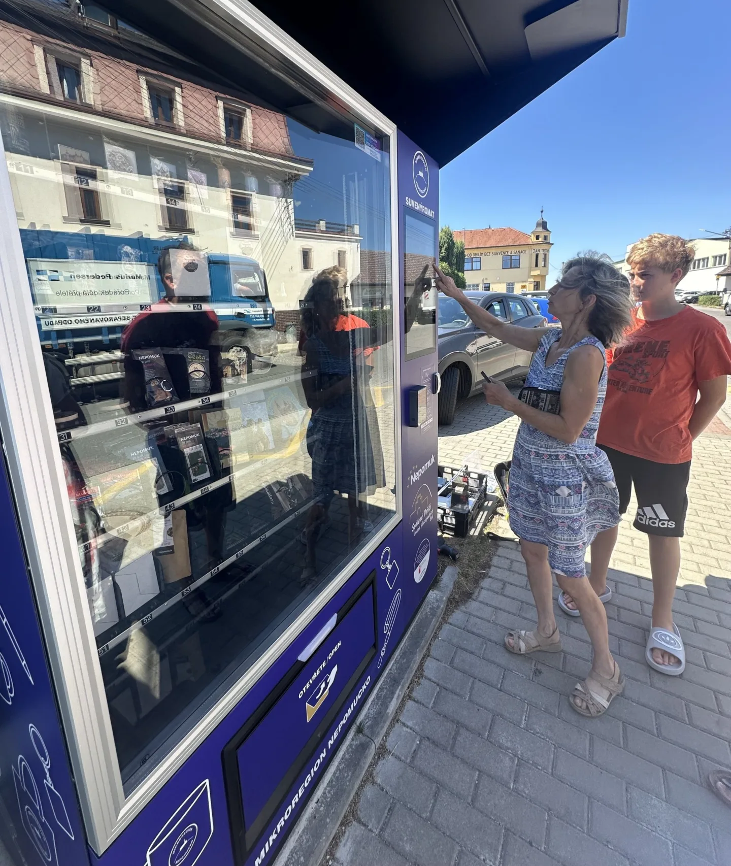 Suvenýromaty lákají turisty na Nepomucko i mimo otevírací dobu